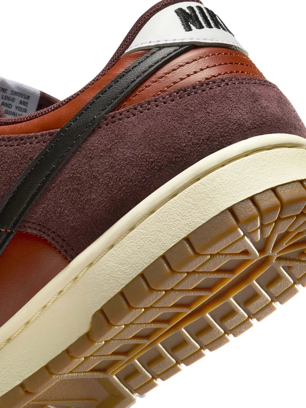 Nike Dunk Low Retro Se Leather Sneakers