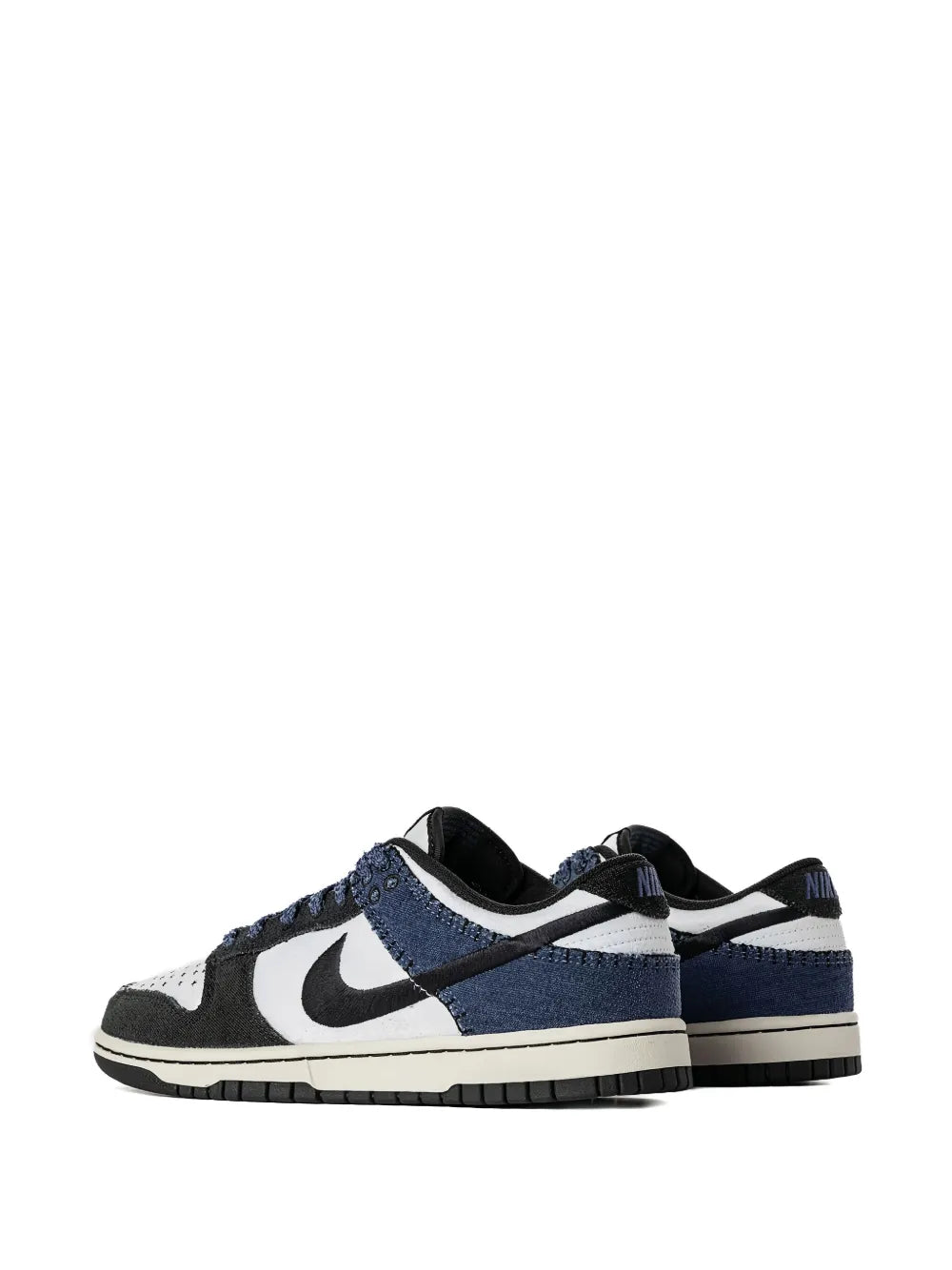 Nike Dunk Low Retro Se Lace-Up Sneakers