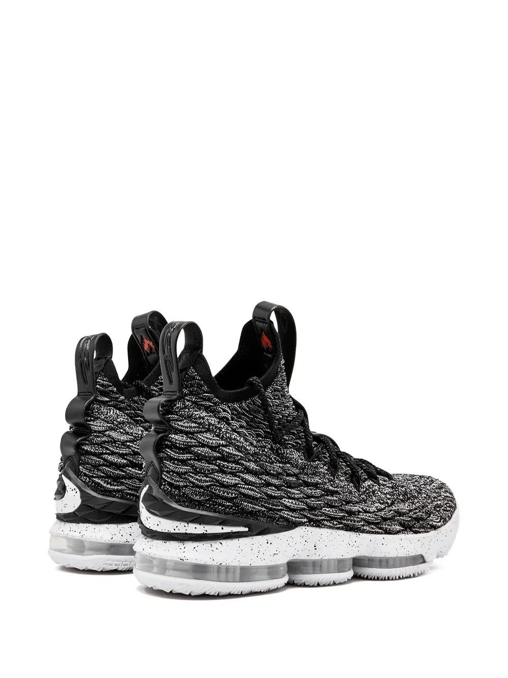 Nike Lebron Xv Sneakers