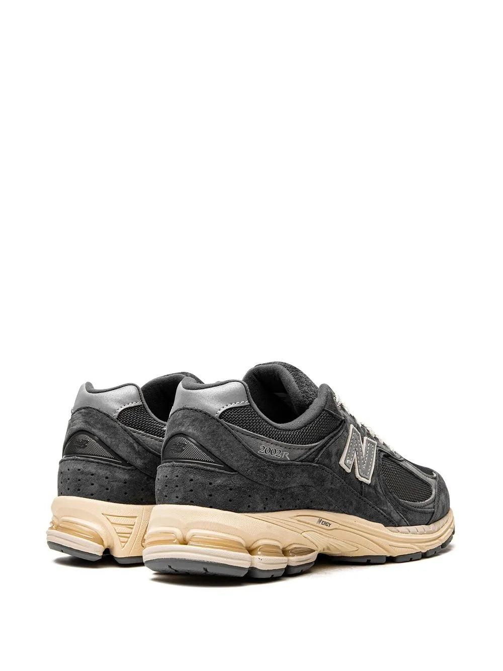 New Balance 2002R Low-Top Sneakers