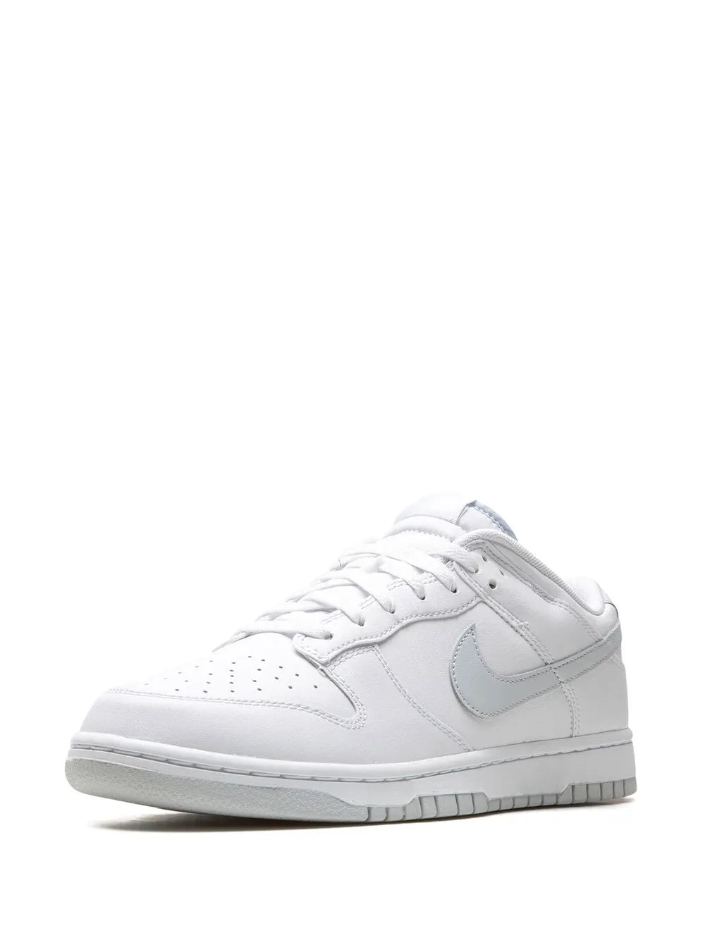 Nike Dunk Low Retro White/Platinum Sneakers
