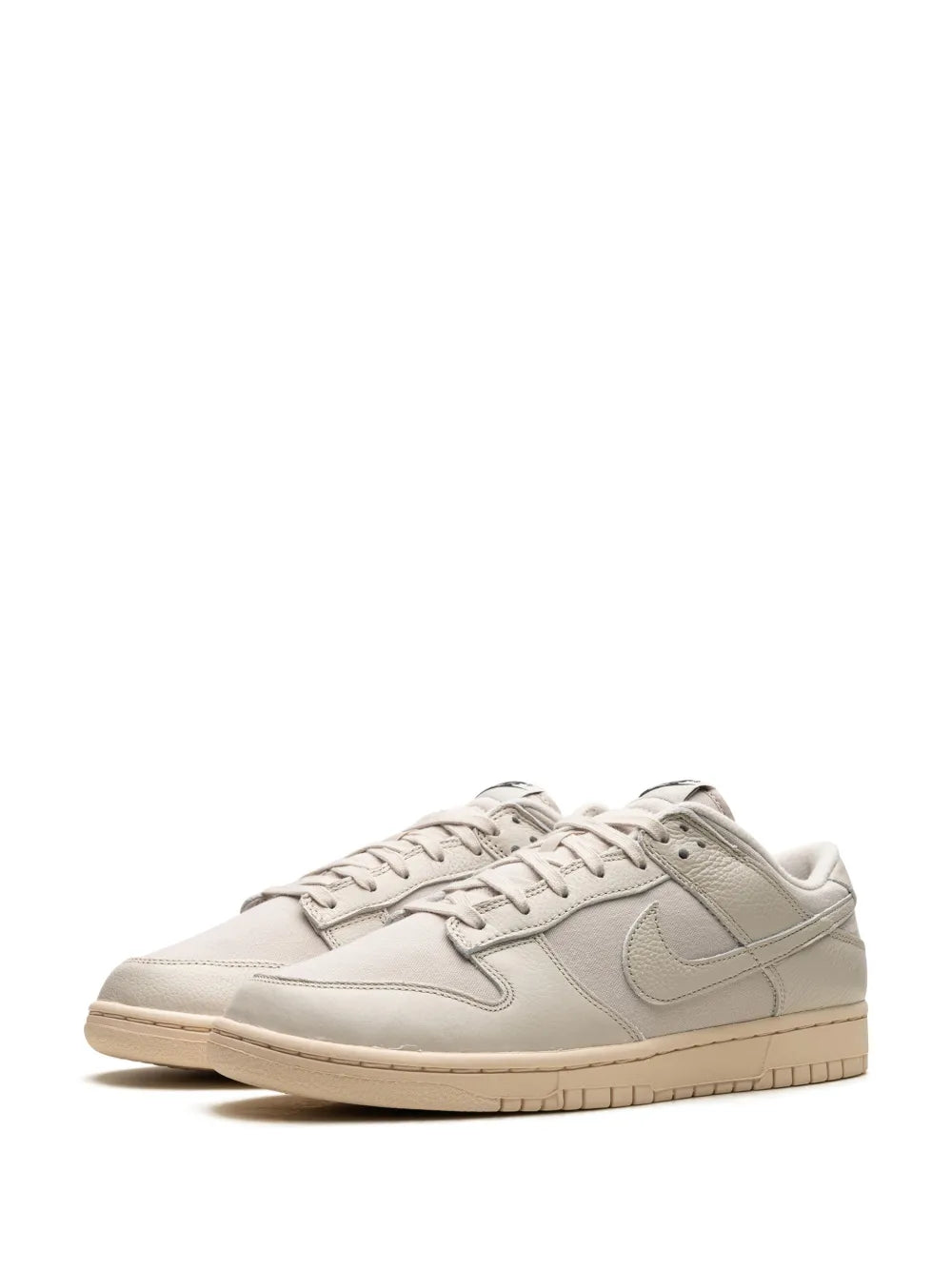 Nike Dunk Low Light Orewood Brown Sneakers