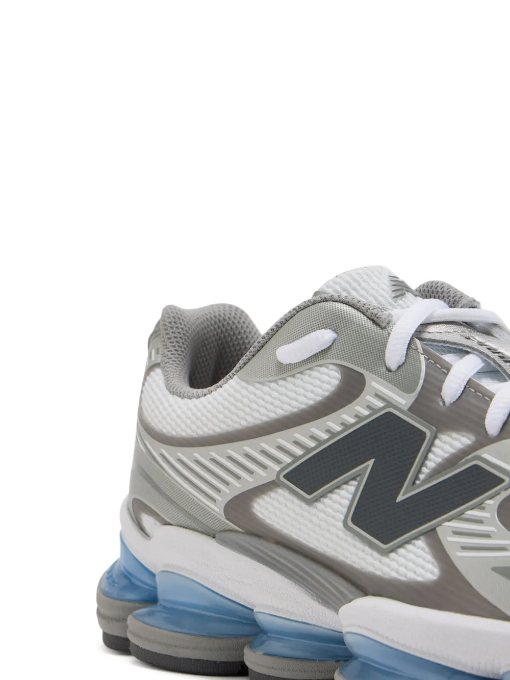 New Balance 2000 Sneakers