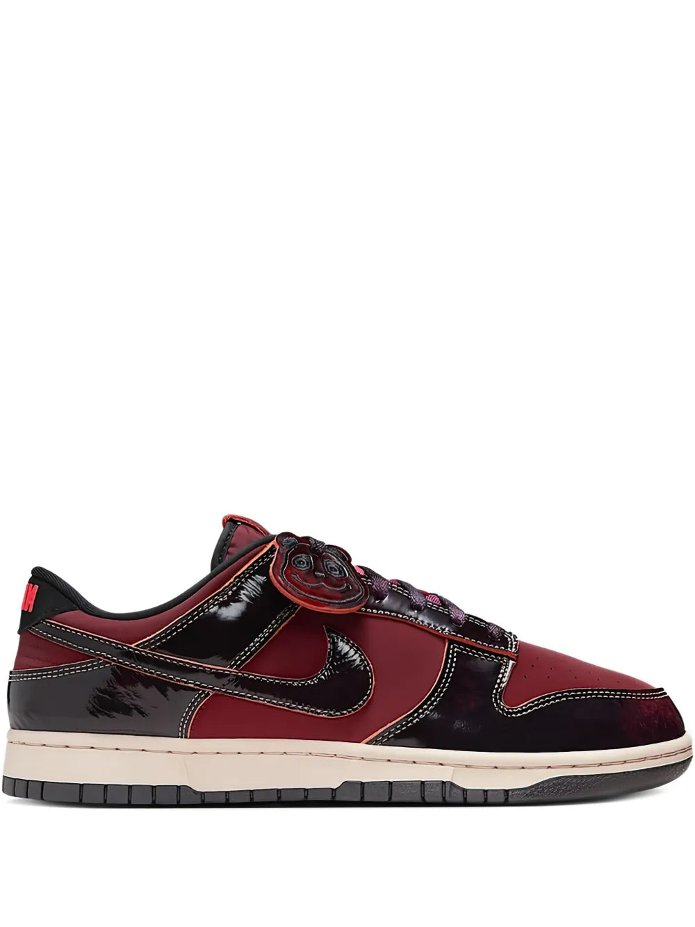 Nike Dunk Low Se Red Panda Sneakers